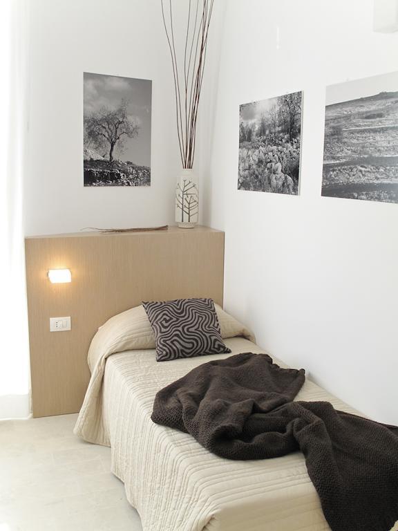 Le Stanze Del Sole Bed & Breakfast Ragusa Bilik gambar